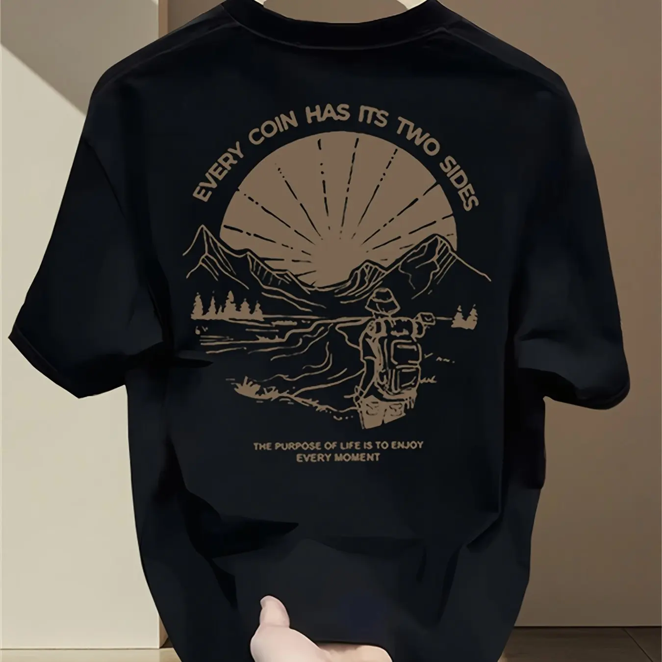 Męska koszulka vintage z grafi – Outdoor Adventure Quotes Short recenzja i cena