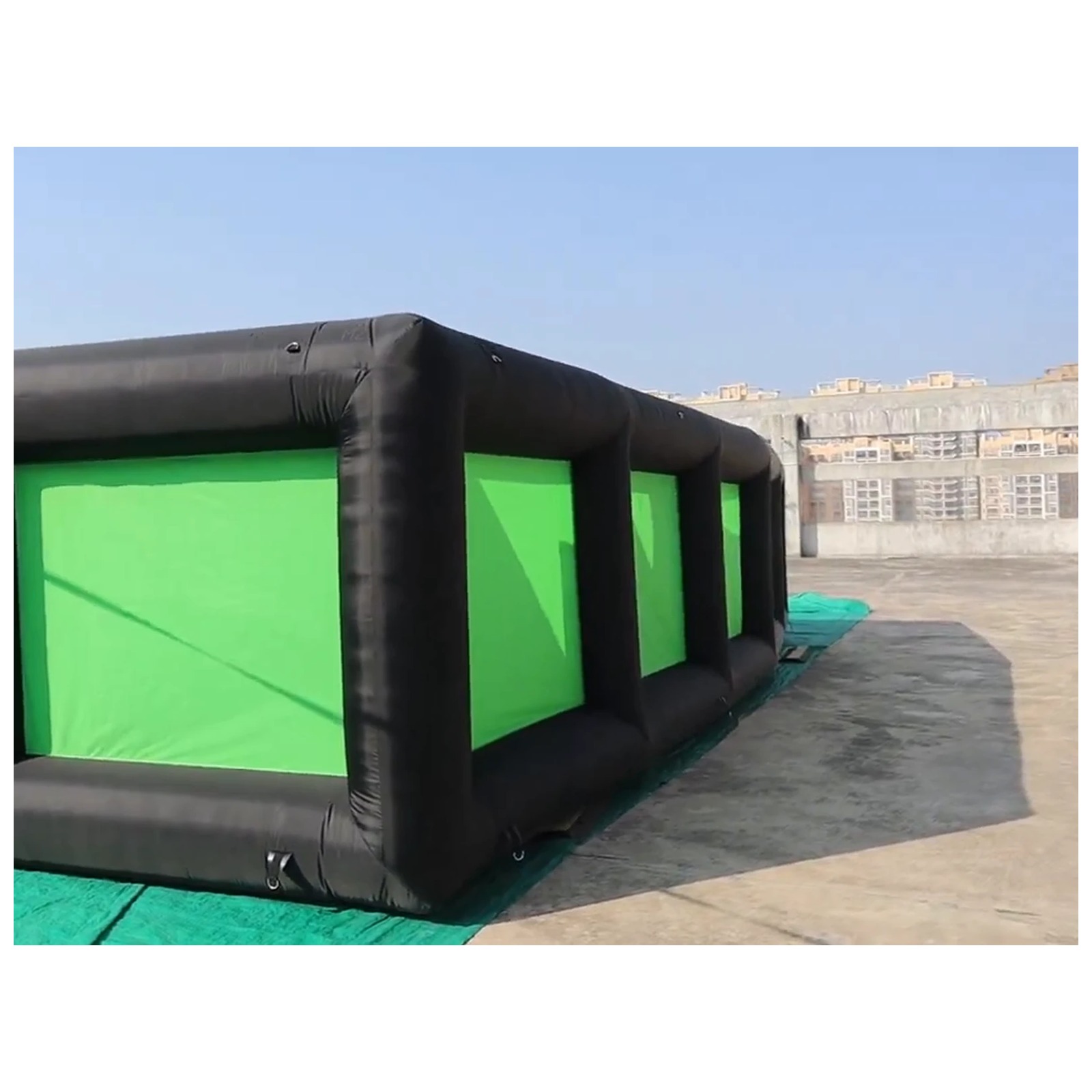 Czarno-zielony dmuchany labiry – Outdoor Adventure Rentals recenzja i cena